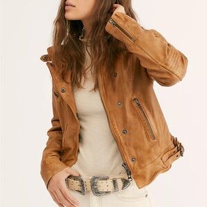 🔥REDUCED🔥 FREE PEOPLE Fitted and Rugged Leather Jacket